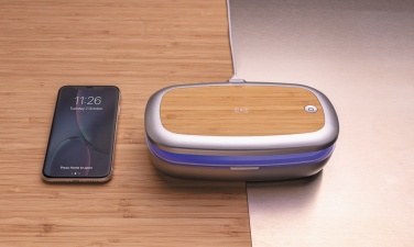Logotrade Werbegeschenke das Foto: Rena UV-C Sterilisations-Box mit 5W Wireless Charger