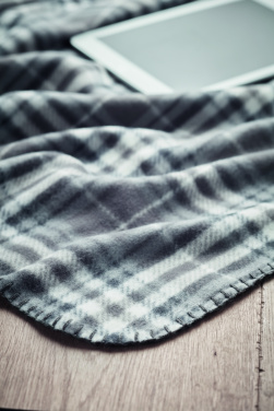 Logotrade Werbeartikel das Foto: RPET Fleece-Reisedecke Karo