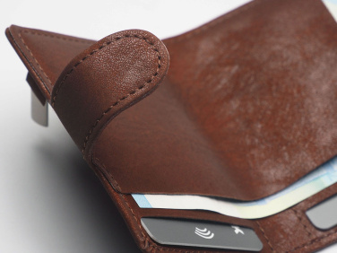 Logotrade werbemittel das Foto: RFID Geldbörse 1237325