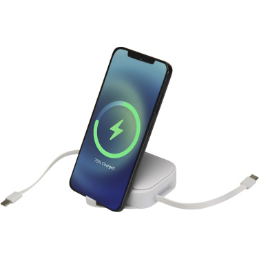 Logotrade Werbeartikel das Foto: Gloas Aufrollbares 5 in 1 Kabel aus Recyclingmaterial mit Datensynchronisierung und 100 W Schnellladefunktion sowie Smartphone Toolkit