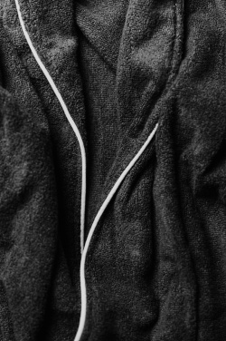 Logo trade promotional item photo of: VINGA Harper bathrobe L/XL