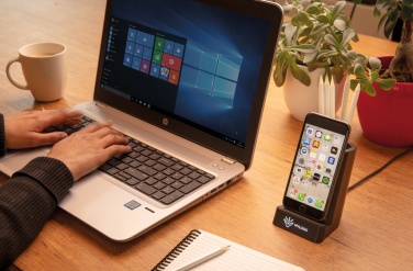 Logo trade promotional merchandise picture of: Light up logo 5W wireless charging pen holder