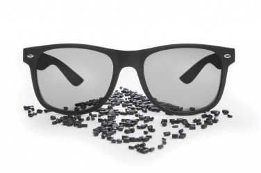 Logotrade promotional merchandise picture of: GRS recycled PC plastic sunglasses