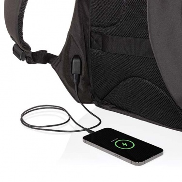 Logotrade promotional gift image of: Swiss Peak AWARE™ anti-theft 15.6" laptop backpack