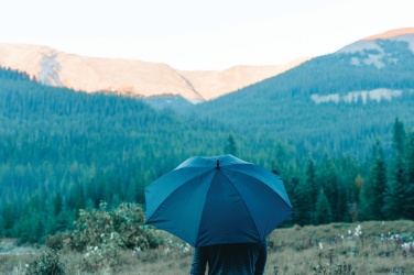 Logo trade promotional gift photo of: Swiss Peak Aware™ Ultra-light manual 25” Alu umbrella