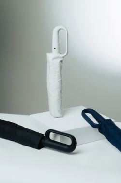 Logotrade corporate gift image of: Yara 21" AWARE™ RPET solid colour umbrella with carabiner