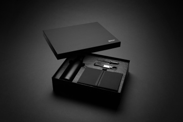 Logo trade promotional products image of: Swiss Peak RCS deluxe business gift set w/ water bottle
