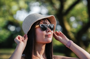 Logo trade firmakingitused foto: Bambusest ja RCS taaskasutatud plastikust päikeseprillid