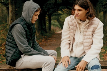 Logotrade reklaamkingitused pilt: Iqoniq Meru meeste taaskasutatud polüestrist vest