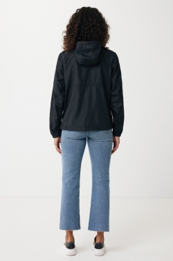 Logotrade reklaamkingitused pilt: Iqoniq Logani taaskasutatud polüestrist tuulejope