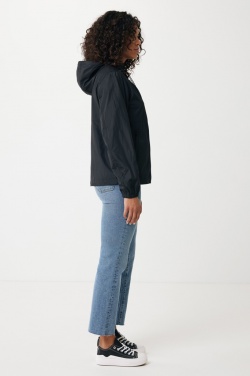 Logo trade reklaamkingid foto: Iqoniq Logani taaskasutatud polüestrist tuulejope