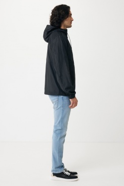 Logo trade firmakingituse pilt: Iqoniq Logani taaskasutatud polüestrist tuulejope