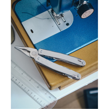 Logotrade ärikingi foto: SwissTool Spirit X - 25 tööriista Victorinox