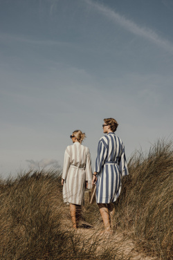 Logotrade reklaamtoote foto: VINGA Ornos GRS hommikumantel S/M