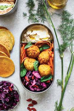 Logotrade ärikingid pilt: Black+Blum roostevabast terasest toidukarp