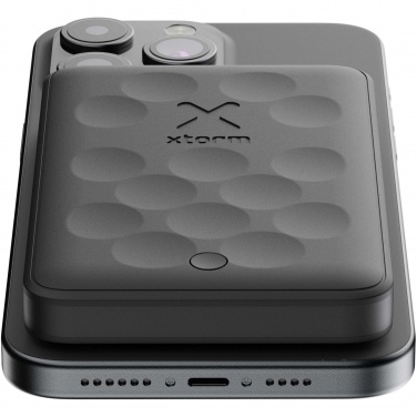 Logotrade mainostuote tuotekuva: Xtorm FS5W051+C129 5 000 mAh:n magneettinen langaton varavirtalähde