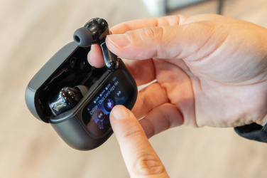 Logo trade liikelahjat mainoslahjat kuva: Airtune RCS ANC-kuulokkeet, joissa on kosketusnäyttö