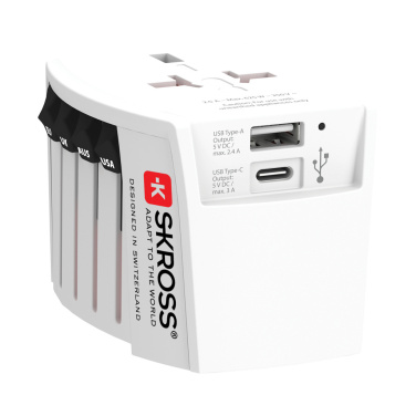Logotrade mainoslahjat ja liikelahjat tuotekuva: SKROSS World Travel MUV 2-napainen USB A ja C adapteri