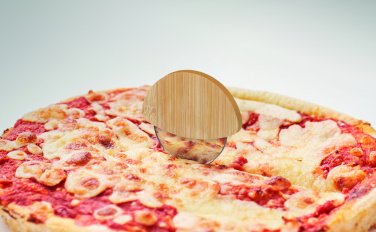 Логотрейд pекламные подарки картинка: Round bamboo pizza cutter