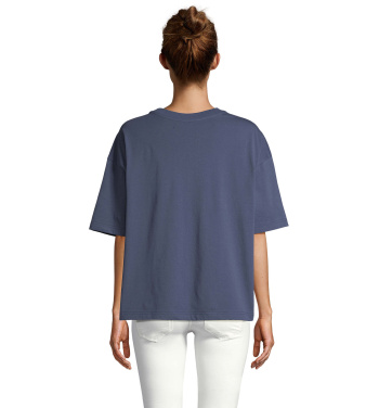 Лого трейд бизнес-подарки фото: BOXY WOMEN T-SHIRT OVERSIZE