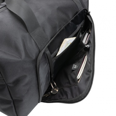 Logotrade profilreklam bild: Swiss Peak AWARE™ RPET Voyager weekendväska