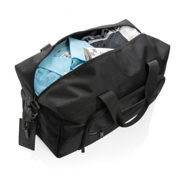 Logotrade presentreklam bild: Swiss Peak AWARE™ RPET Voyager weekendväska