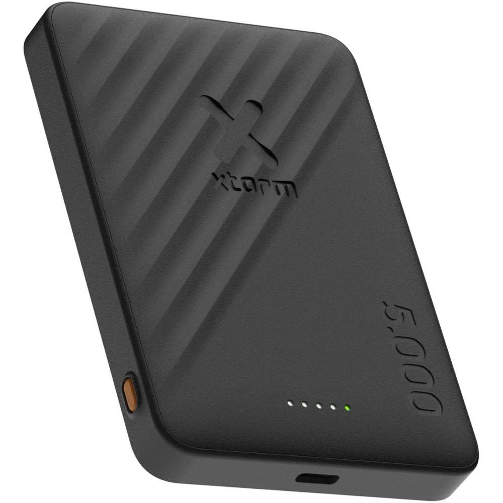 Logotrade kampanjprodukter bild: Xtorm Go2 trådlös powerbank på 15 W, 5 000 mAh